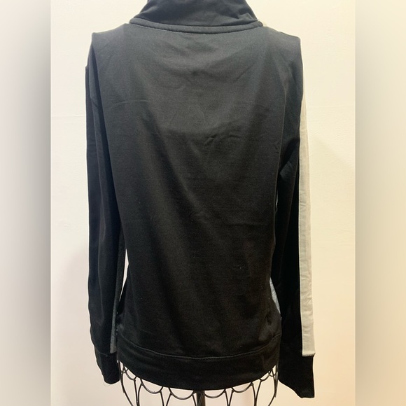 PINK Ultimate Sweatshirt - Picture 2 of 5